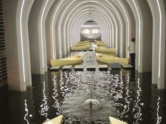 -涨巢·潮玩水疗局