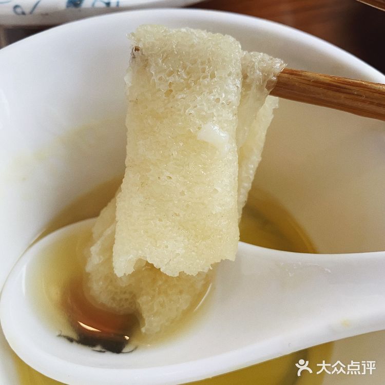 爱吃花胶鸡火锅的都跑来这里了