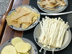 -重庆故事姊妹老火锅(财经学院店)