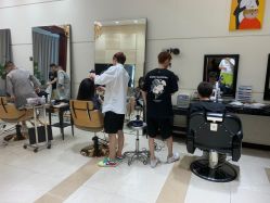 -Hello Lady发型设计