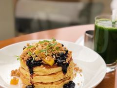 芒果蓝莓松饼-城市露台景观餐厅(淮海路店)