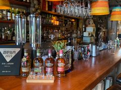 -城墙外BAR