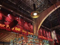 -FOUR PLAY BAR