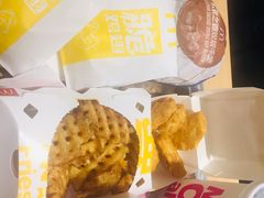 -麦当劳(金稻田路餐)