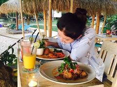 -Hai Bar And Grill