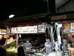-六合夜市