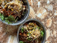 -灵山卢梅燕粉店