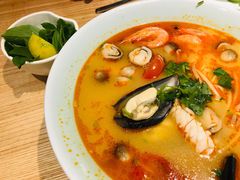 酸辣海鲜汤河粉-米纸越南小馆(金鹰世界店)