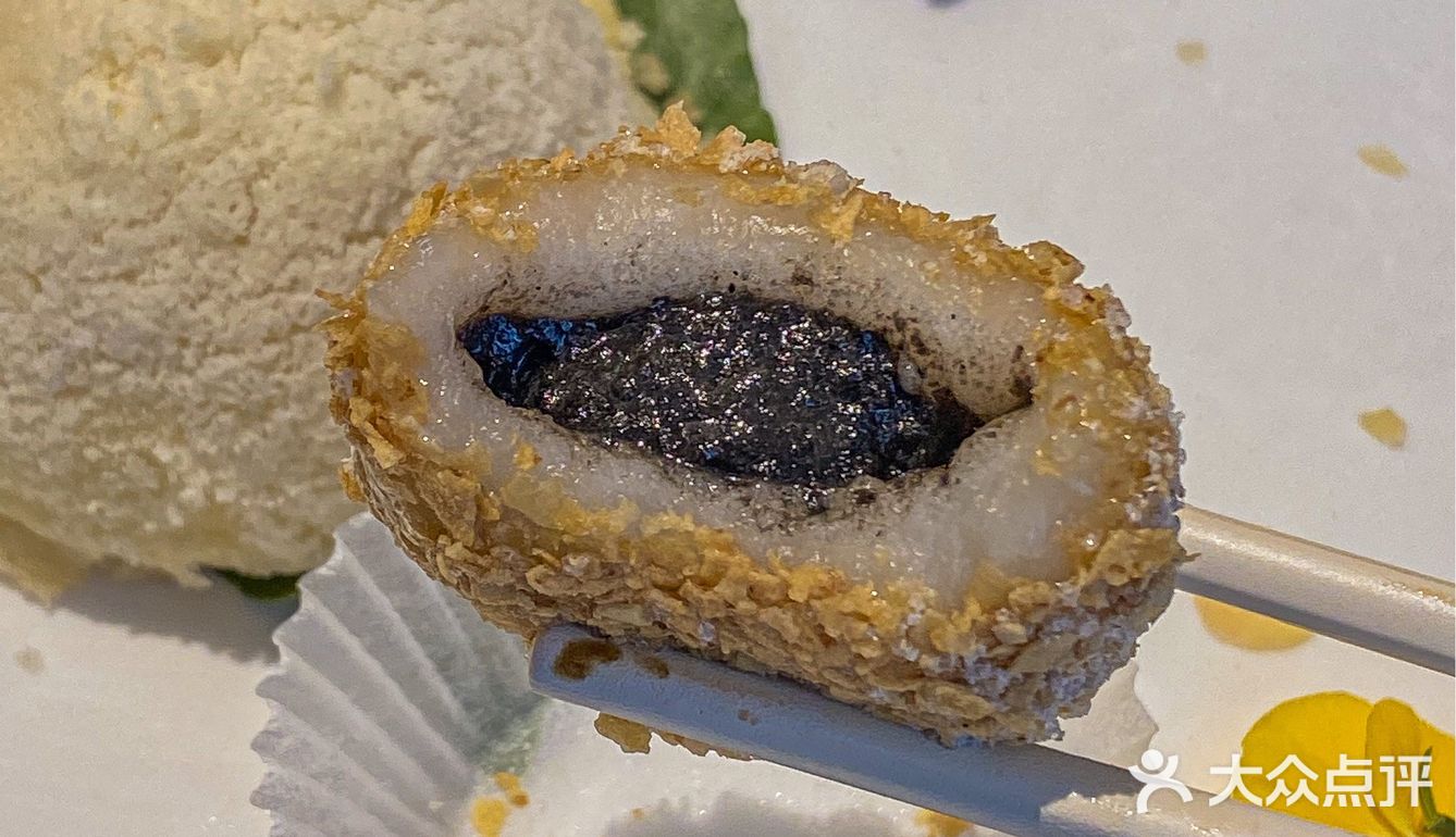 新派融合川菜，以味道为根本，以匠造为灵魂。