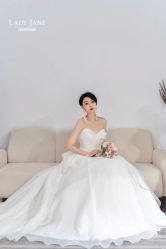 -Lady  Jane高端婚纱礼服馆