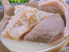 -鲜入唯煮·港式海鲜牛肉火锅(金宝街店)
