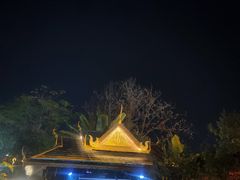 -拾光音乐餐酒吧(告庄星光夜市店)