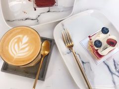 -UNI UNI(环亚凯瑟琳店)