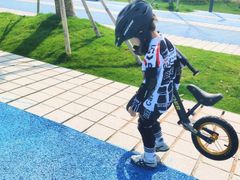 -八爪矩阵极限运动馆·儿童平衡车·感统训练(南海子公园校区)