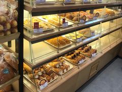 面包甜点陈列柜-山崎面包(苏州中心店)