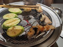 -围炉肉舍•炭烤活鳗•丹东海鲜烤肉(步行街店)