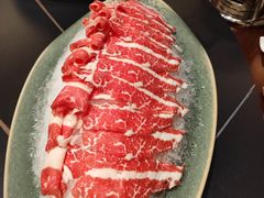 精选雪花肥牛-余欢领鲜火锅(新街口店)
