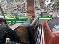 -全家便利店(洛川东路店)