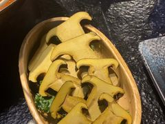 -鹿鸣山草本茶香火锅(园西路店)