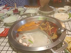 -山悦里 山野·鲜火锅(罗斯福广场店)