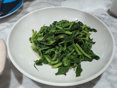 -渝信川菜 · 川味家常菜(财富购物中心店)