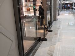 -BURBERRY(上海港汇恒隆广场店)