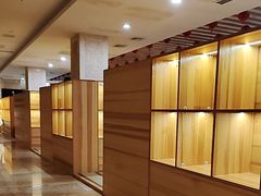 -碧中海汤泉汗蒸酒店