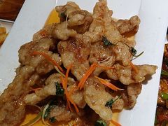 -老码头黑皮肘子锅包肉(赣水路店)