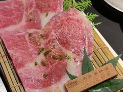 -山川小町·极番烧肉(新地假日广场店)