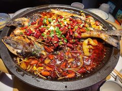 清江鱼-鸣记脆皮烤鱼·海鲜烤鱼(三八广场店)