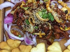 东镇烤三味-老东镇啤酒屋海鲜加工·蒸汽海鲜·海鲜烧烤(台东店)