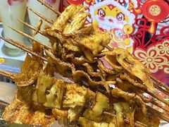 -哈尔滨烧烤·山河村铁锅炖(交大店)
