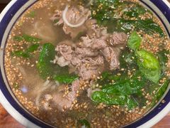 -云阿蛮云南生烫牛肉米线(奉贤路店)