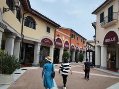 -佛罗伦萨小镇广佛名品奥特莱斯(疏港路店)