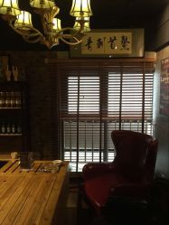 -鳌首刺青纹身 穿孔饰品店