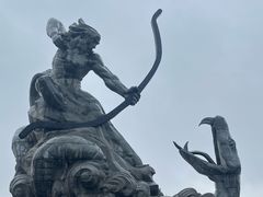 -巴陵广场