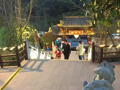 -楠柏弯休闲山庄(梨花溪店)