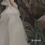 「初见黎明 碧波荡漾 且听风吟 清雅无匹」