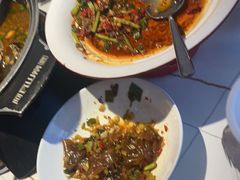 -阿瓦山寨·湘菜现炒·剁椒鱼头王(咸阳总店)