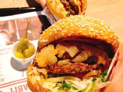 -The Habit Burger Grill 哈比特汉堡(复兴soho店)