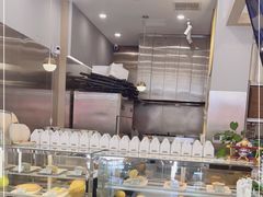 面包甜点陈列柜-猫王榴莲世家(三里屯SOHO商场店)