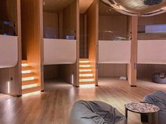 -涨巢·潮玩水疗局