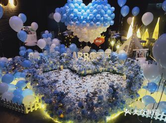 户外求婚策划蓝色调浪漫求婚  选店理由： 