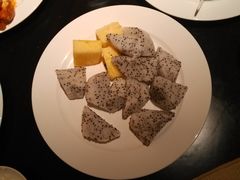 菠萝和火龙果-AdD全日制餐厅(中谷花园酒店)