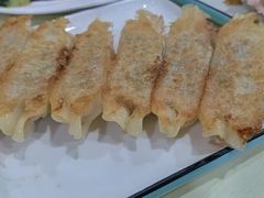 荠菜肉锅贴-春水锅贴·传统鲁菜(大明湖店)