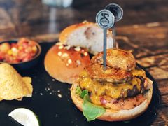 -HIGH FIVE哈福手工汉堡(桂林路店)