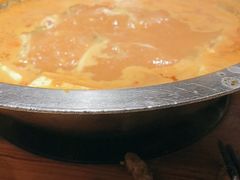 -野山舂·贵州现舂酸汤火锅(鸿通城店)