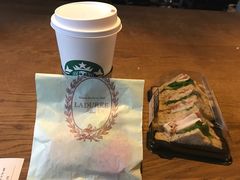 -ladurée(戴高乐机场T 2F店)