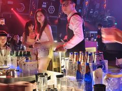 -简奥斯汀·赫本酒吧