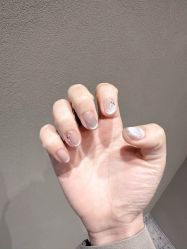 -荷茉里美甲美睫